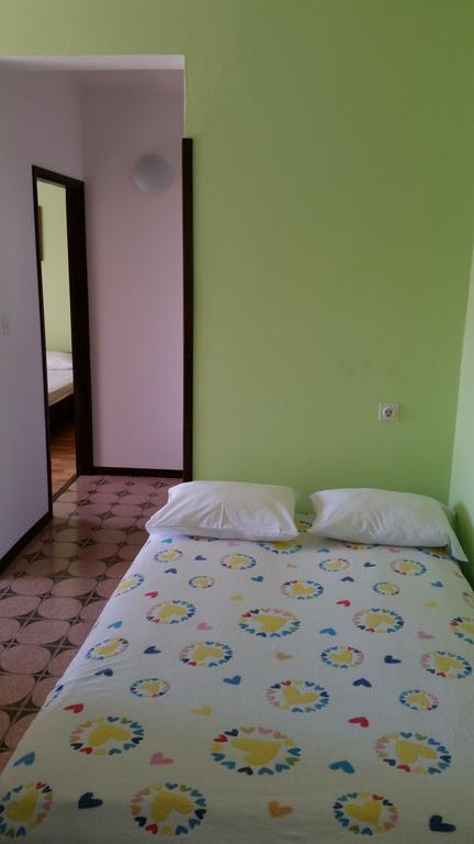 Apartments And Rooms Mirjana Bibinje Oda fotoğraf